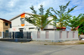 Auguri Homestay - Ipoh